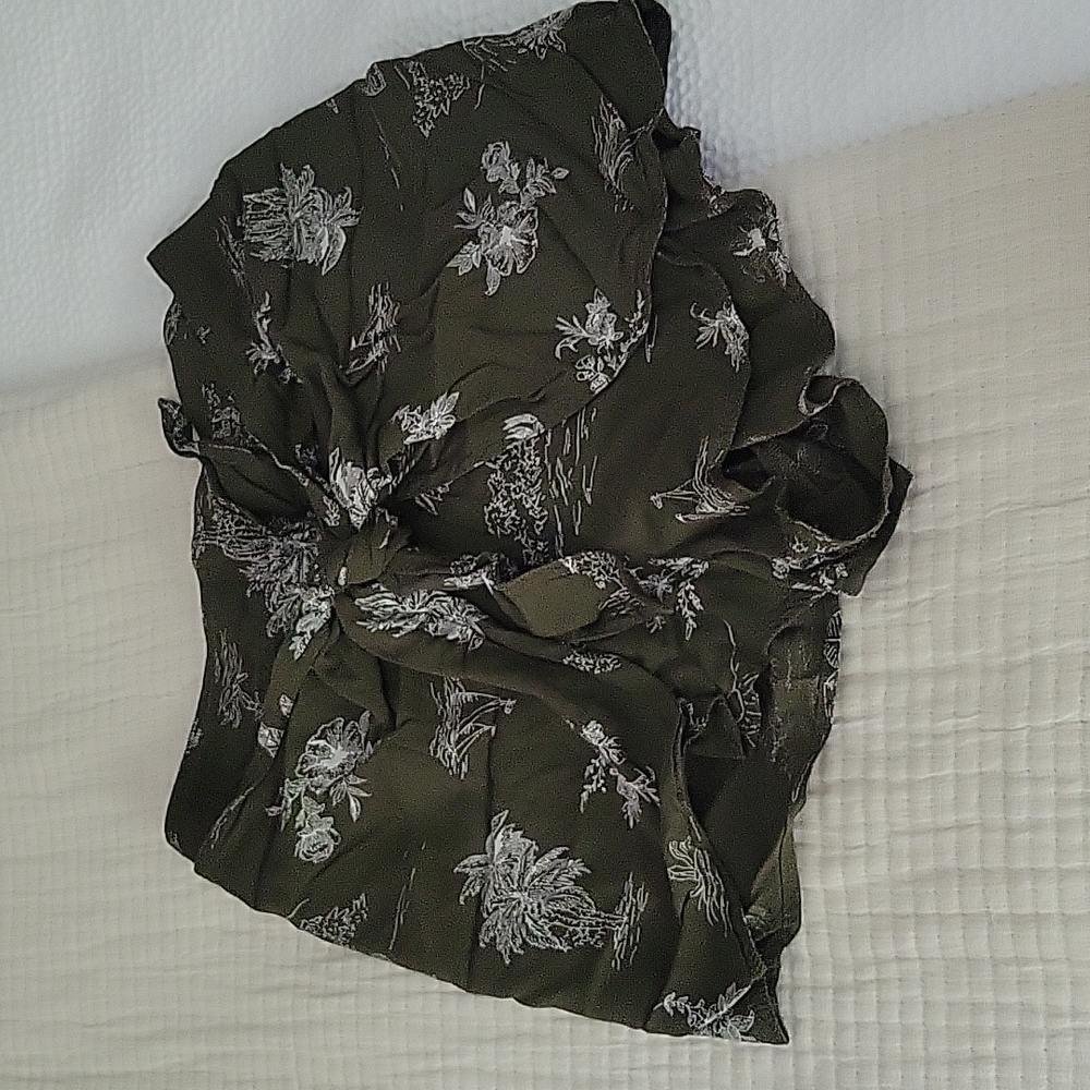 Abercrombie Tie Front Shorts